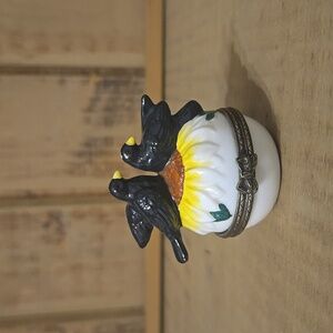 Black Bird Sunflower Hinged Trinket Box Midwest of Cannon Falls